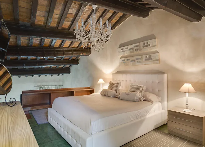 Gasthuis Tritone House
