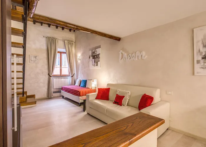 Gasthuis Tritone House 4*