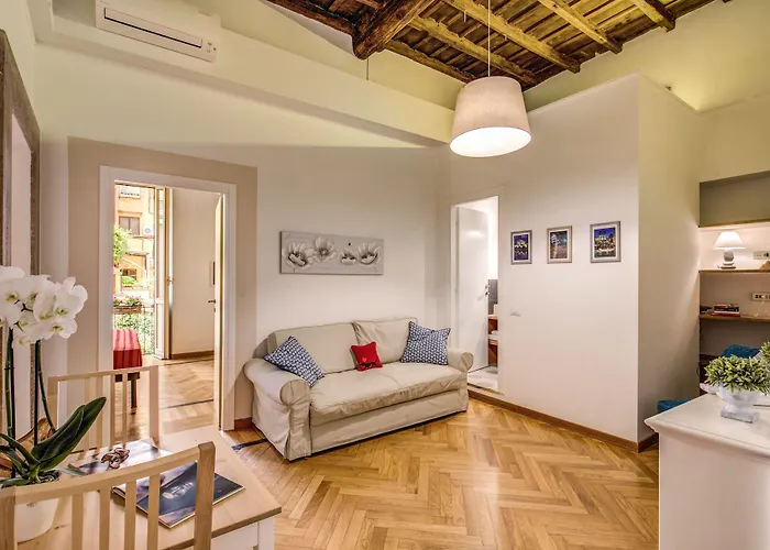 Tritone House 4*