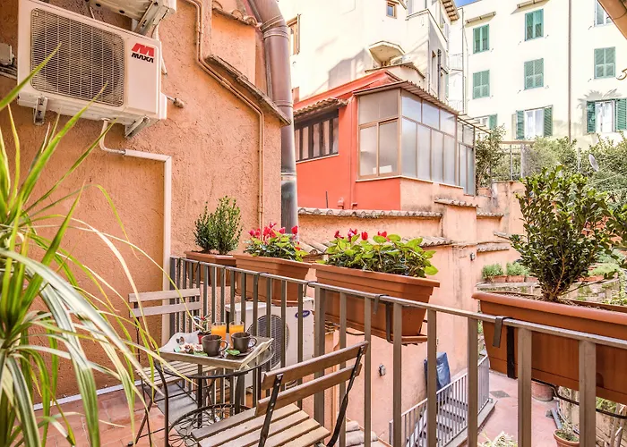 Gasthuis Tritone House Rome