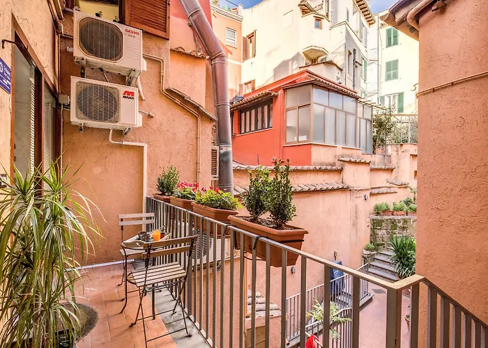 Tritone House 4*