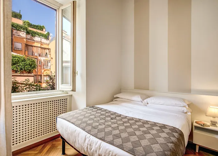 Tritone House 4* Rome